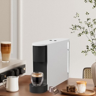 Simple and fast-heating capsule coffee machine