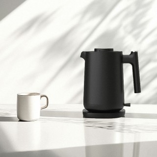 Multifunctional mini anti-tipping electric kettle